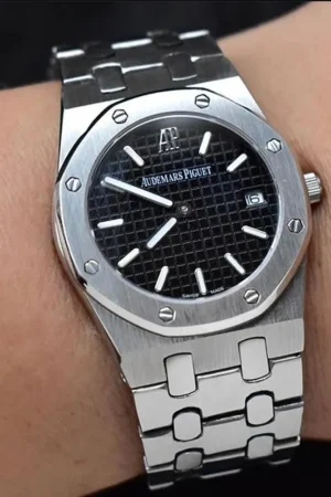 Classic Audemars Piguet Watch For Women (IC182)
