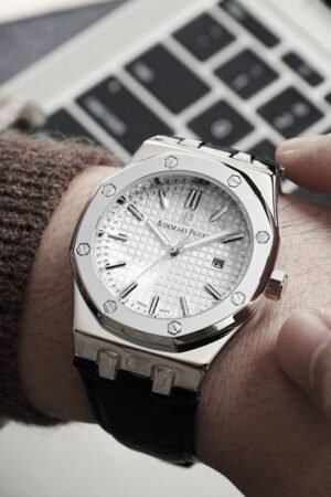 Classy Audemars Piguet Watch For Men (SG-859)