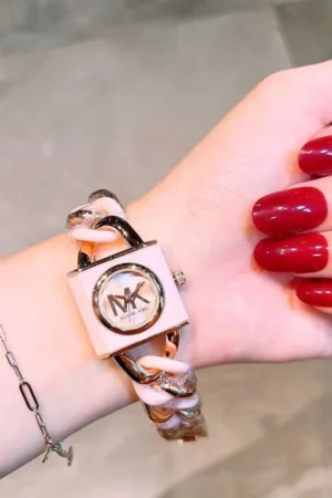 Premium Michael Kors Watch For Women (SG-8528)