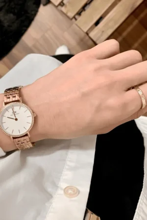 Trendy Emporio Armani Watch For Women (BH1067)